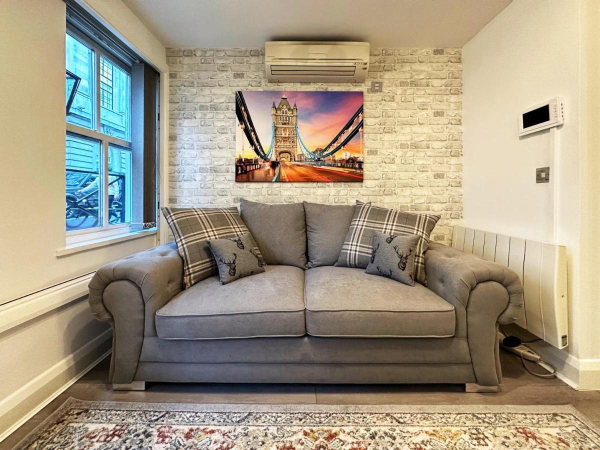 Chic Apartment In Mayfair London Exterior photo